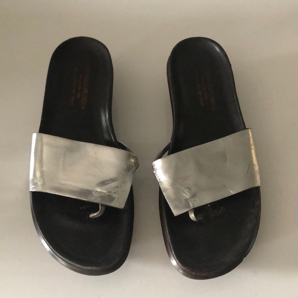 Donald J Pliner sandals
